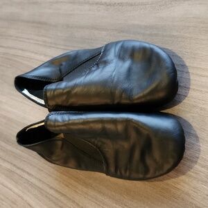 Girls dance jazz shoes size 4